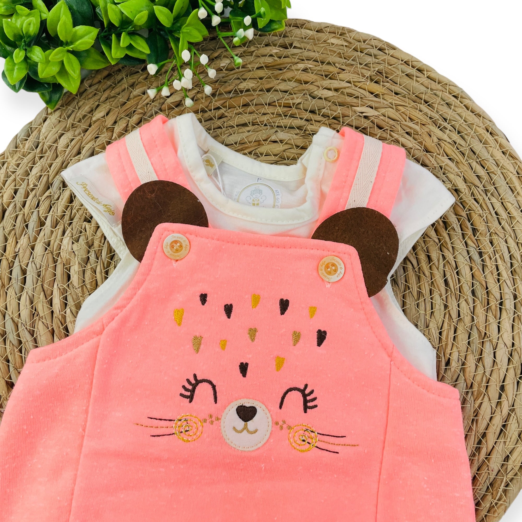 Conjunto Jardineira Presente De Anjo Bebê Menina Onça