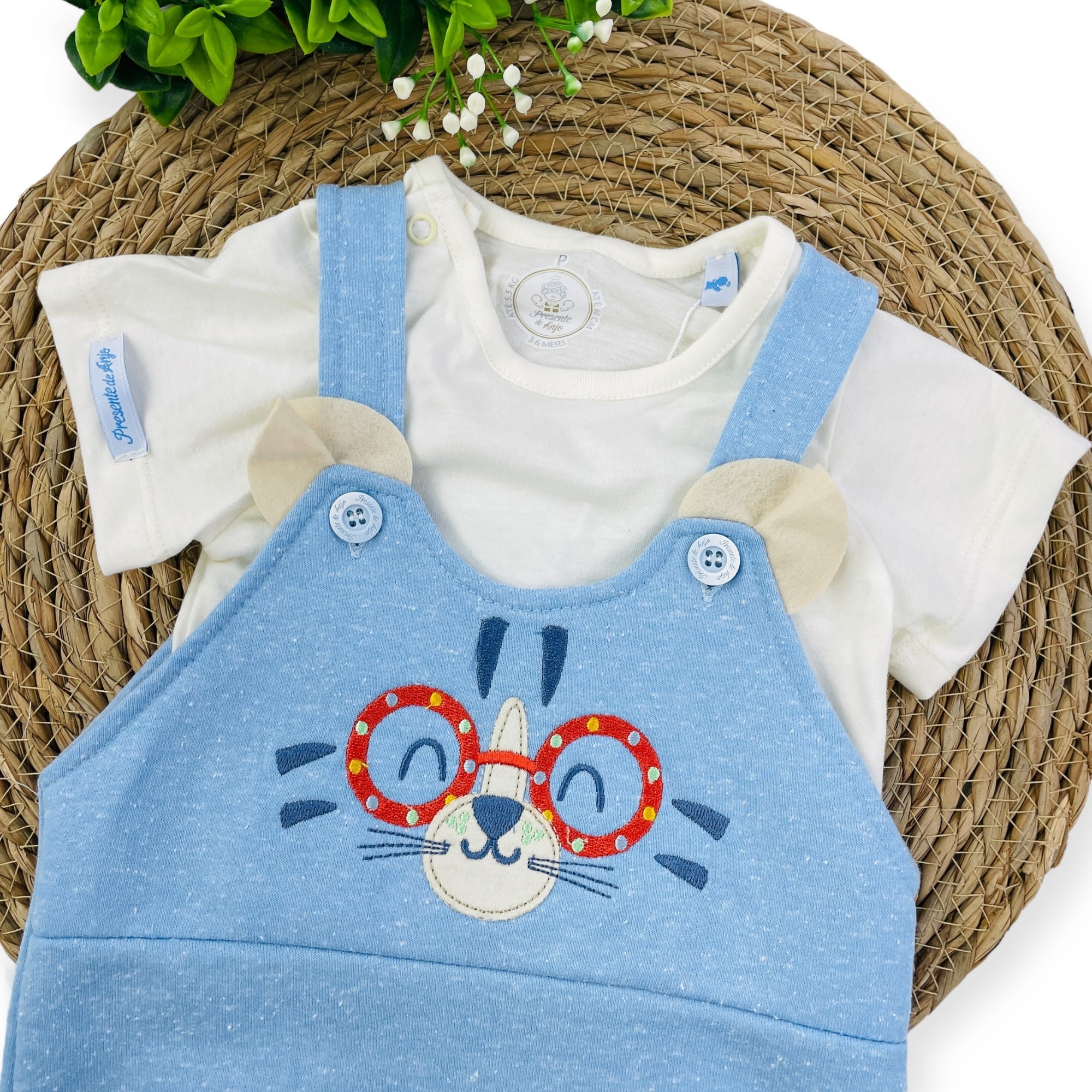 Conjunto Jardineira Presente De Anjo Bebê Menino Tigre
