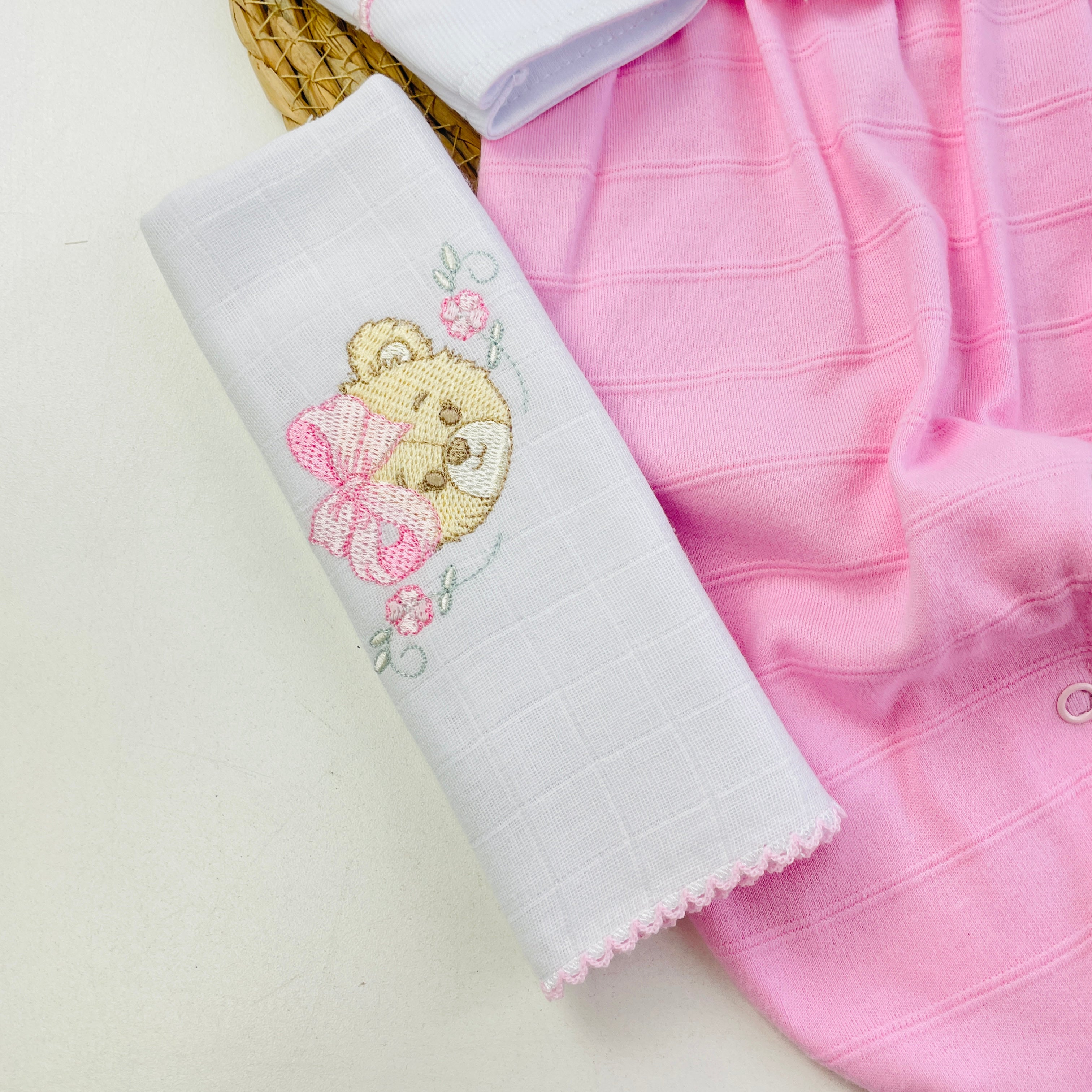 Saida De Maternidade Pipoquinhas Baby Menina Suedine Ursa Flor 4 Peças