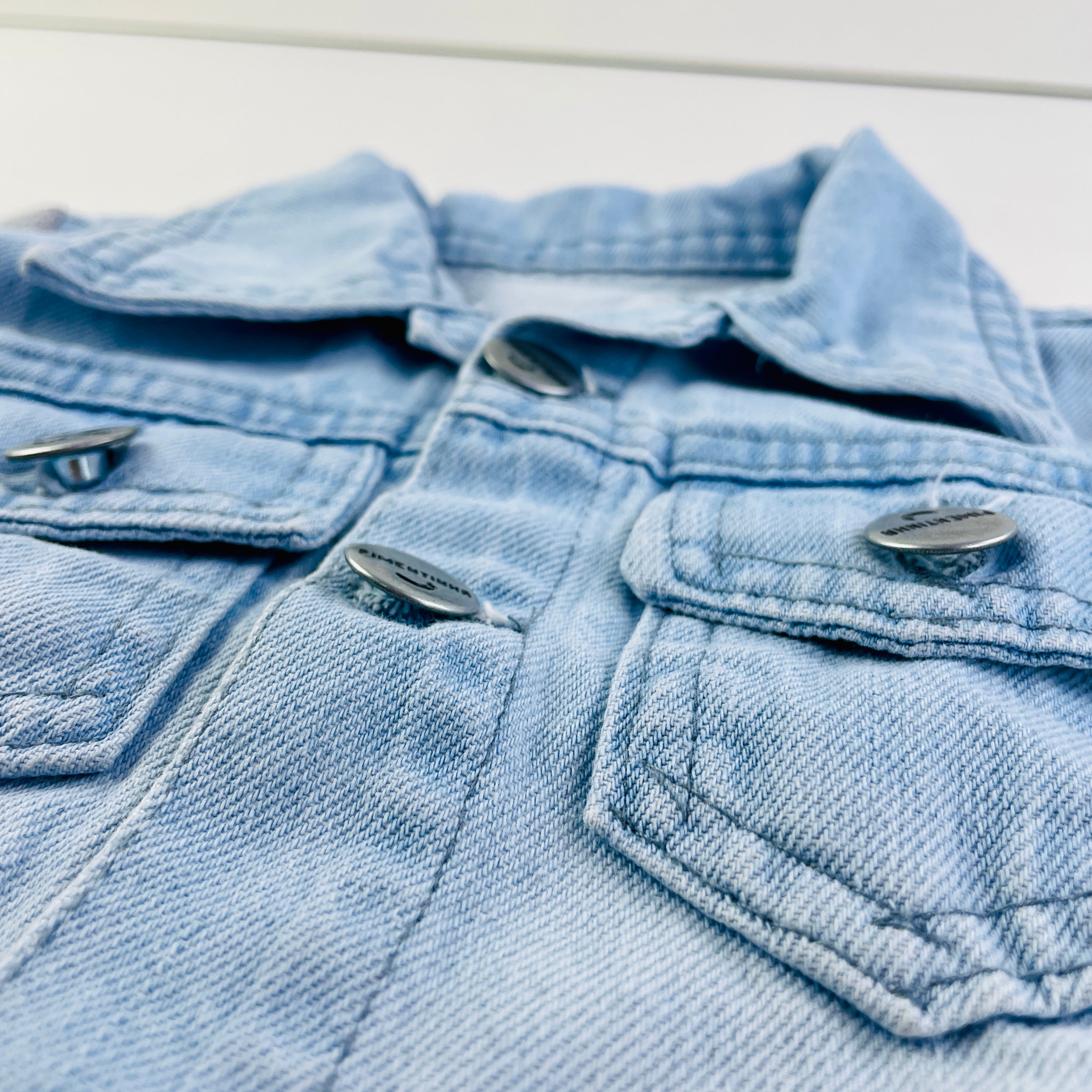 Jaqueta Jeans Infantil com Manga Moletom Conforto