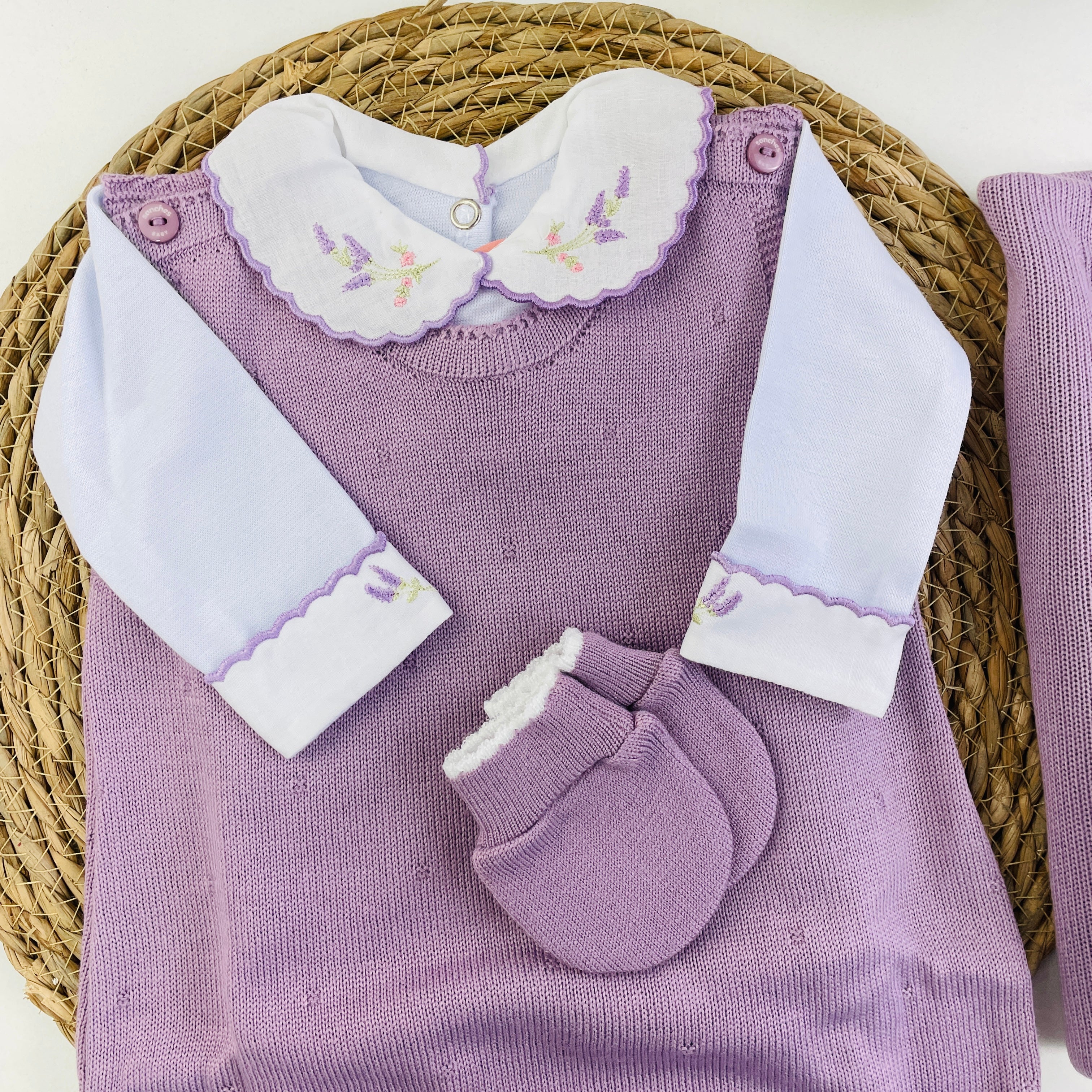 Saida De Maternidade Sanches Baby Bordada Em Tricot 6 Peças