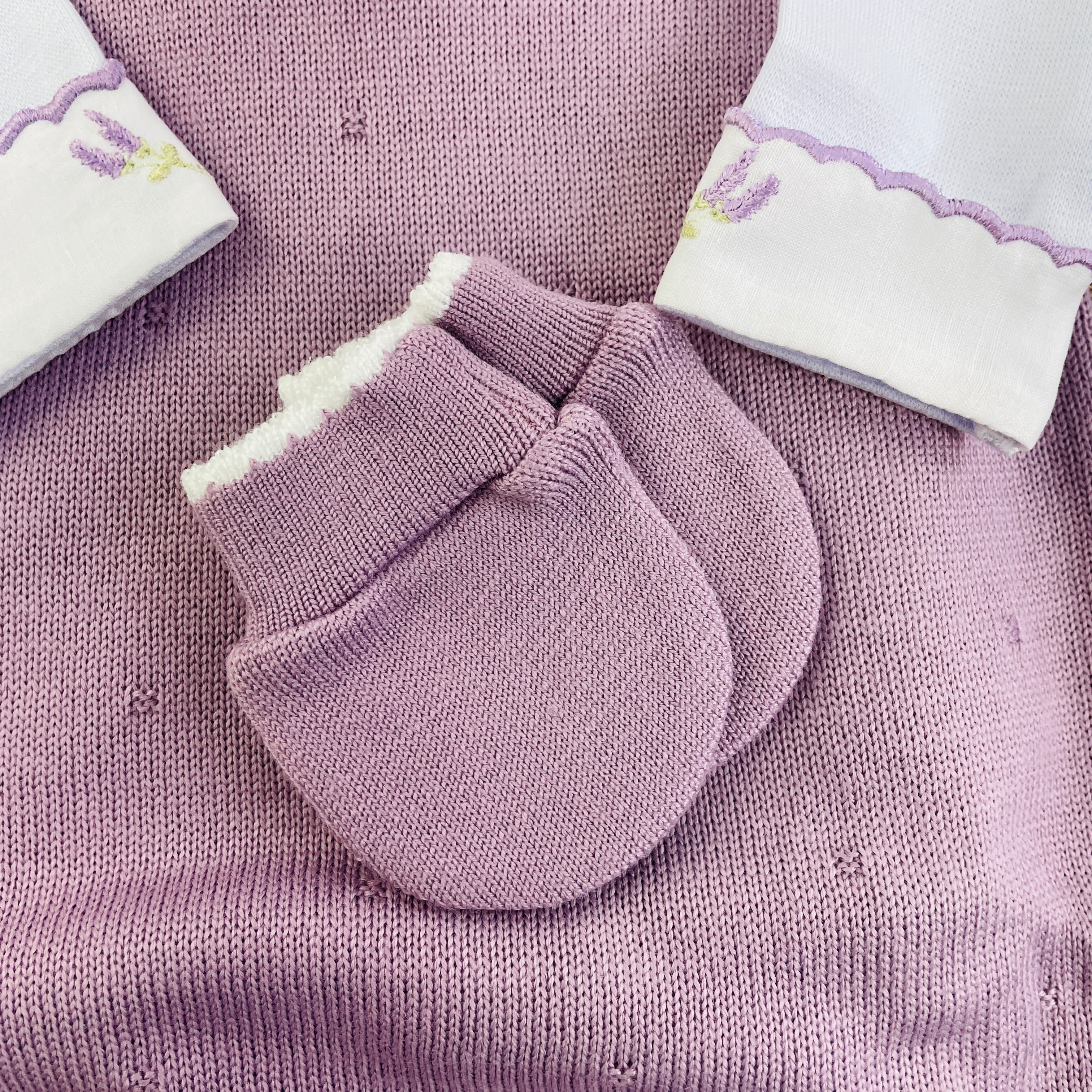 Saida De Maternidade Sanches Baby Bordada Em Tricot 6 Peças