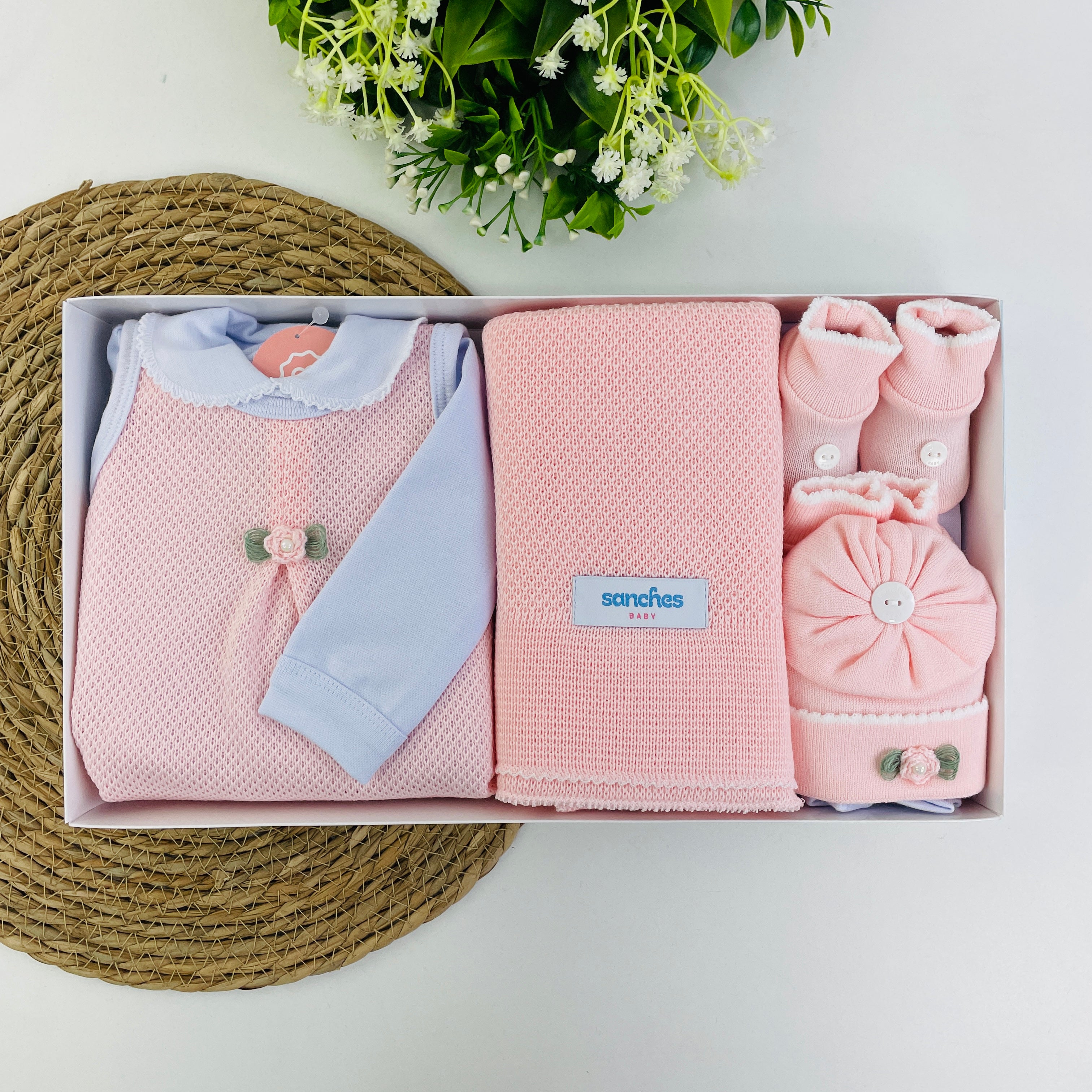 Saida De Maternidade Sanches Baby Florzinha Em Tricot 7 Peças