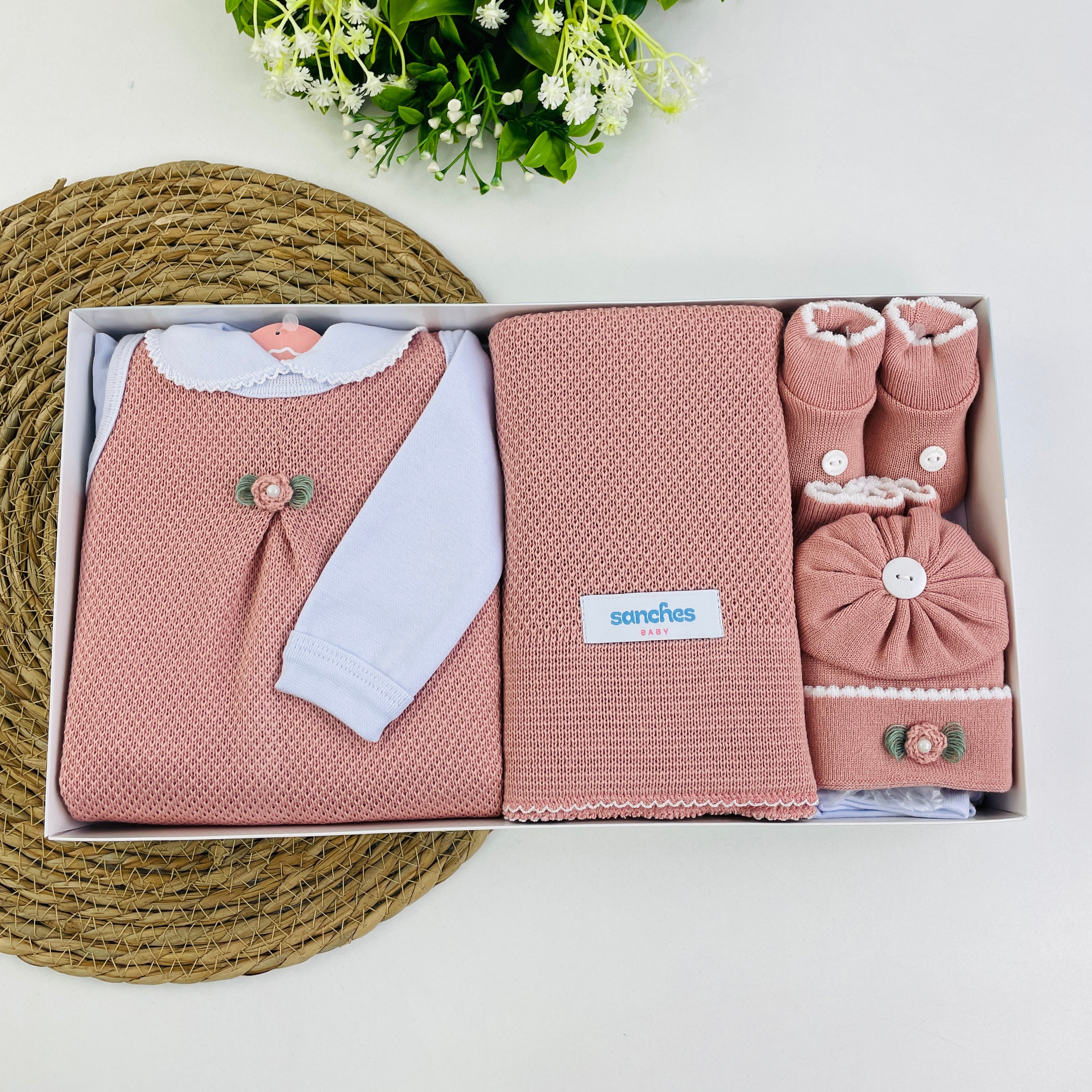 Saida De Maternidade Sanches Baby Florzinha Em Tricot 7 Peças