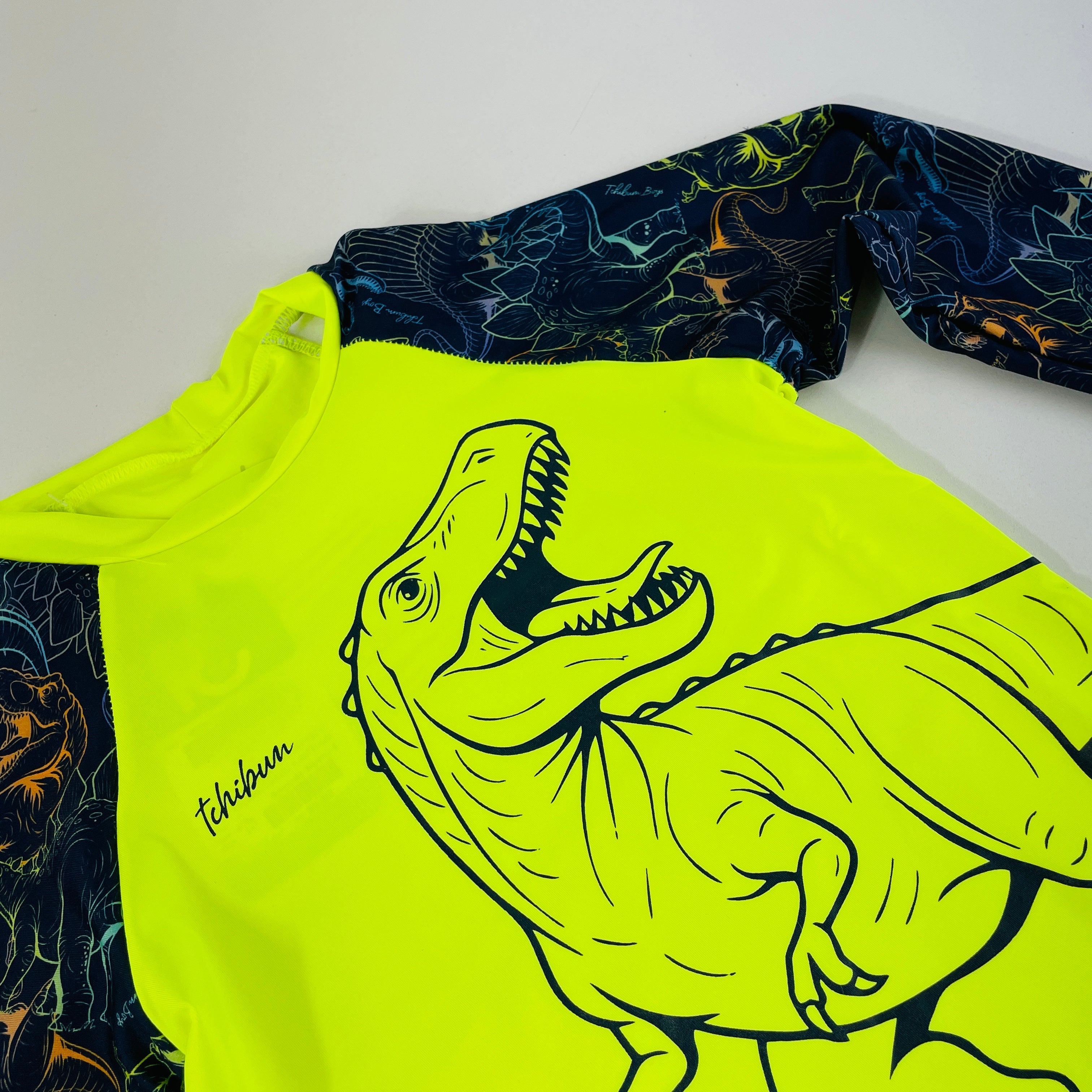 Conjunto Masculino Kamylus Tchibum Dinossauro UV50+ Dry Fit