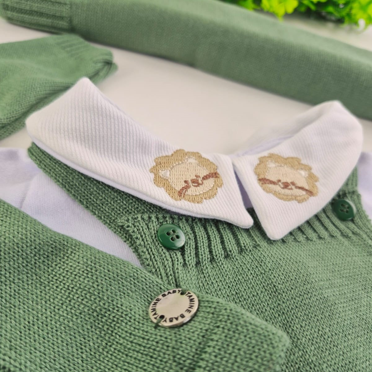 Saída de Maternidade Tamine Baby Daniel 4 Pçs - Charme e Elegância Clássica em Tricot