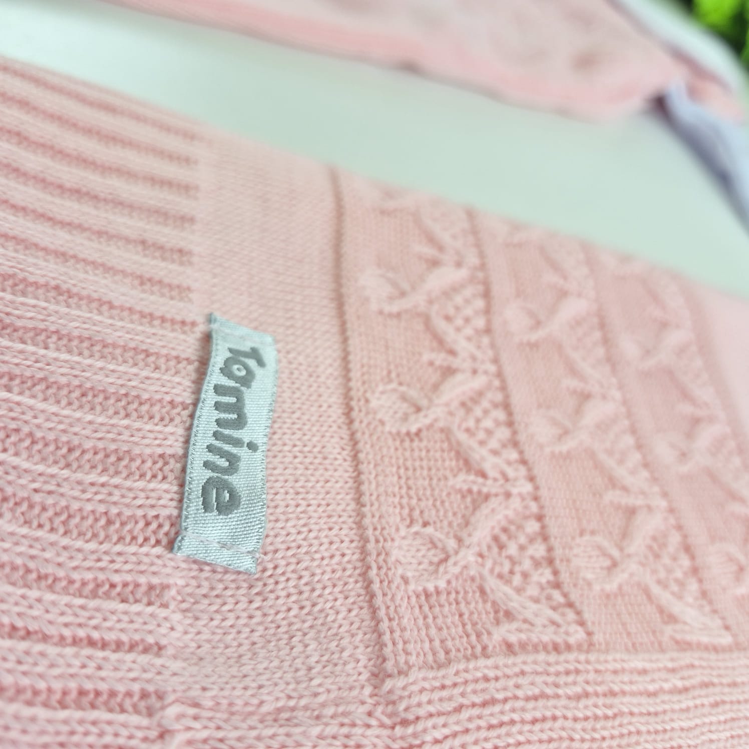 Saída de Maternidade Tamine Baby Camile 4 Pçs - Romantismo Clássico e Realeza em Tricot de Luxo
