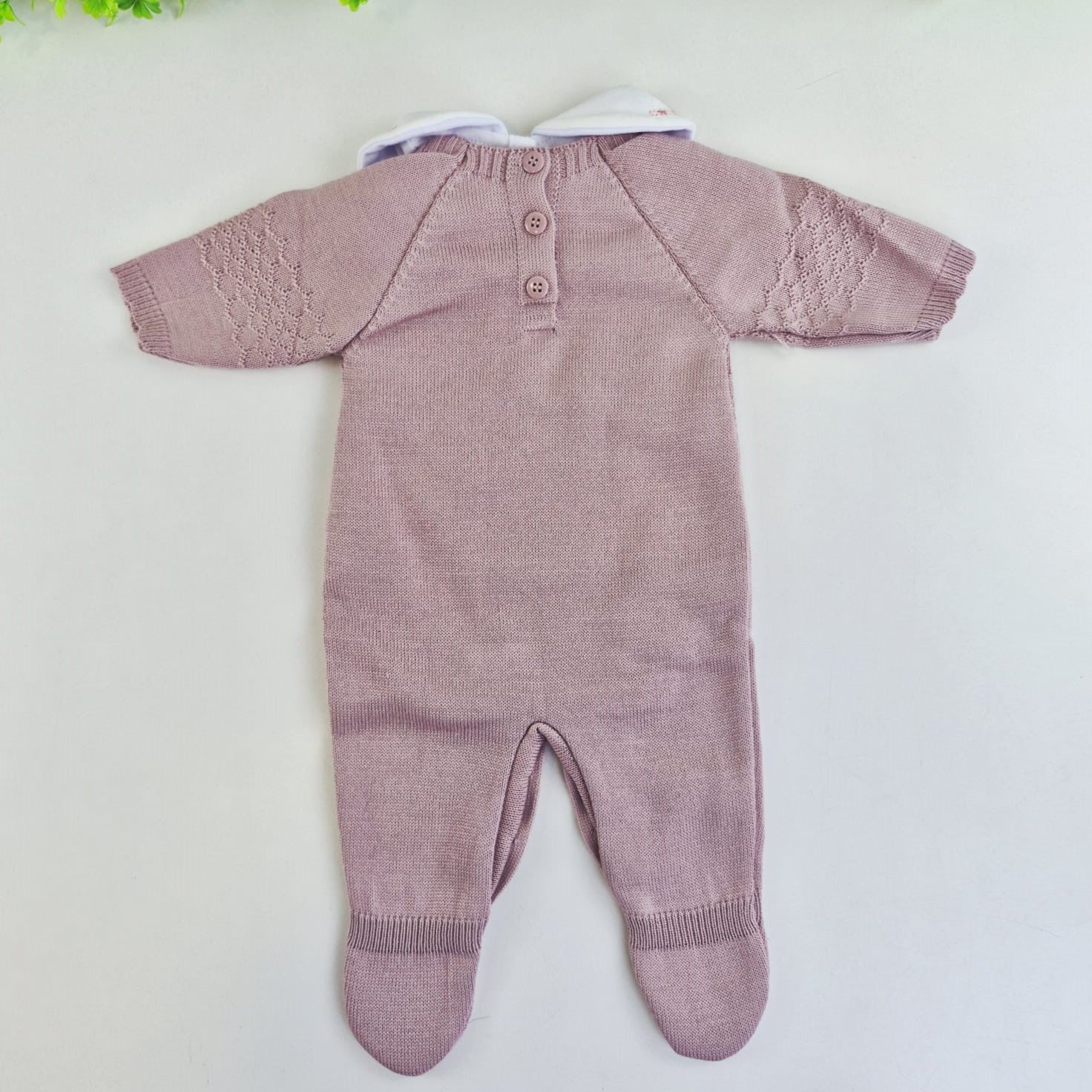 Macacão Tamine Esther 2 Peças - Delicadeza Clássica e Brilho Sutil em Tricot de Luxo