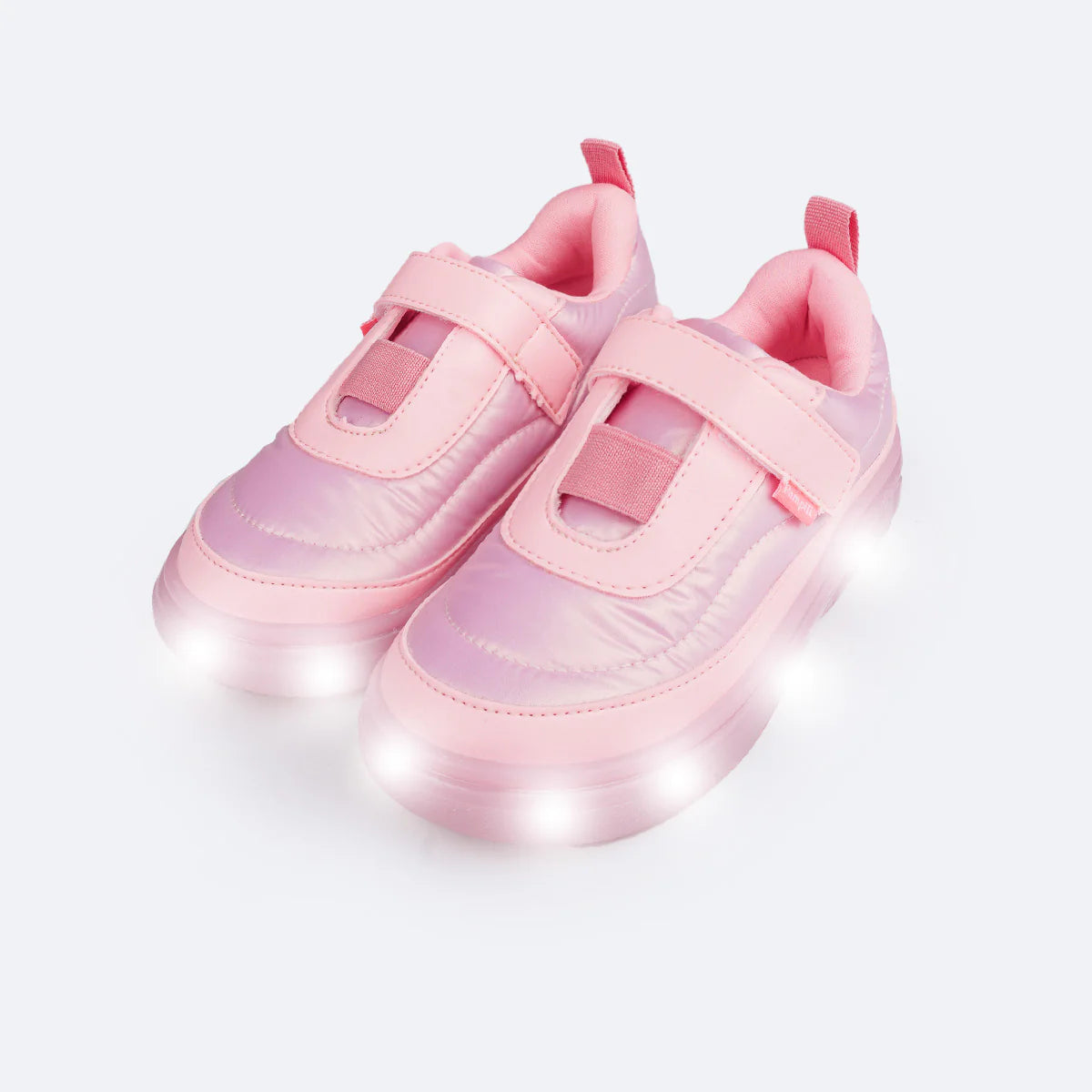 Tênis Pampili Feetcare Sneaker Holografico