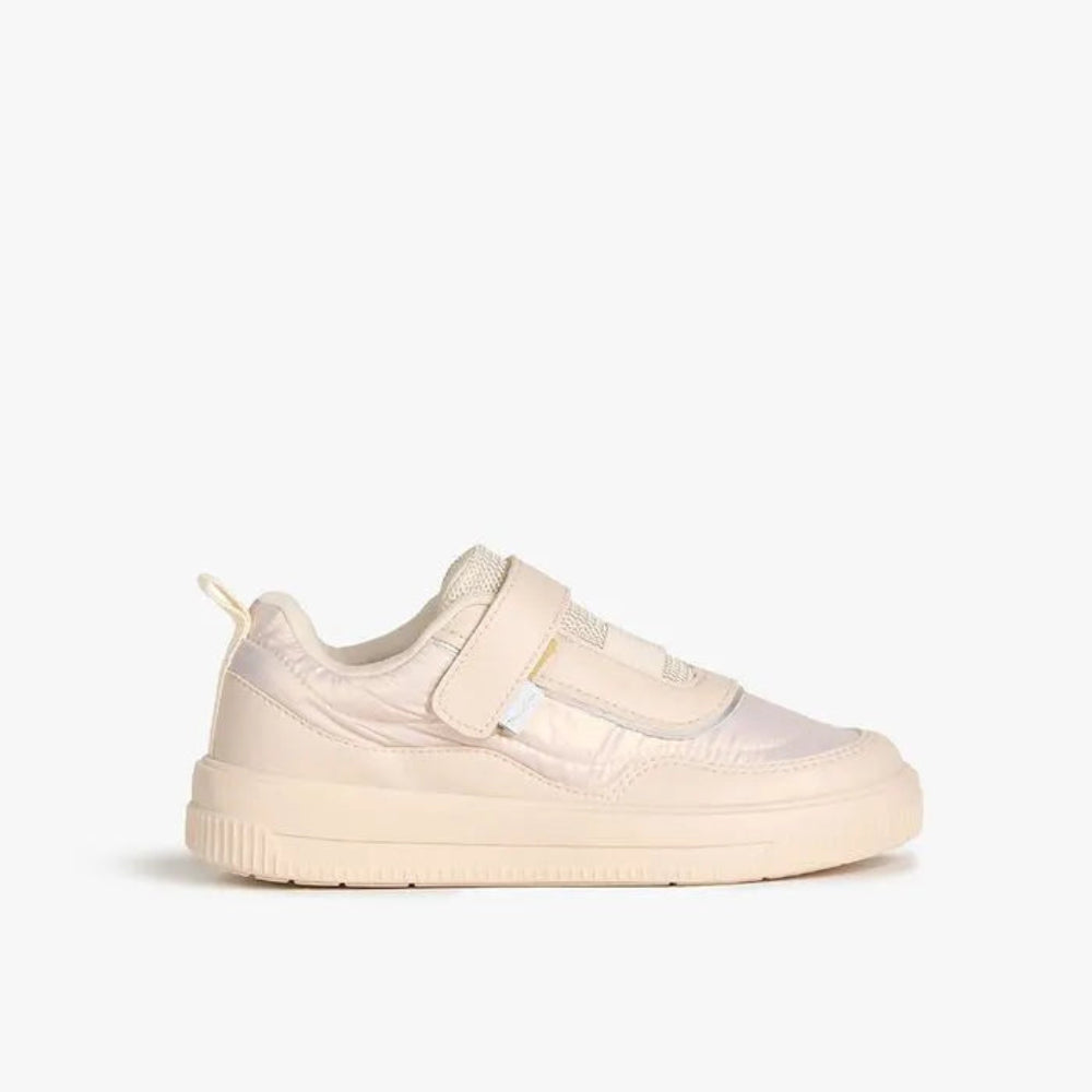 Tênis Pampili Feetcare Sneaker Holografico
