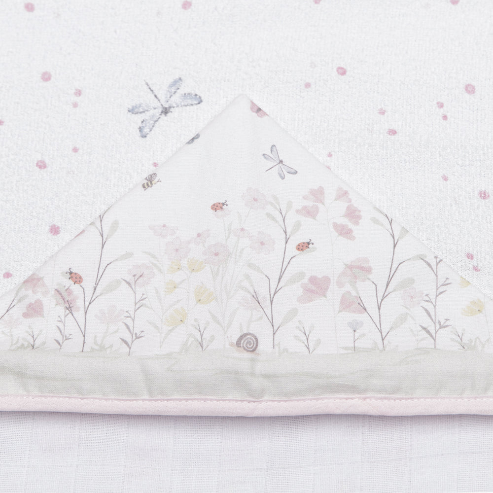 Kit de Enxoval 4 pçs Flores no Jardim - Cama e Banho Básico