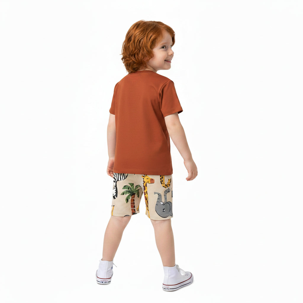 Conjunto Infantil Masculino Kyly Brave &amp; Strong Camiseta e Bermuda Estampada