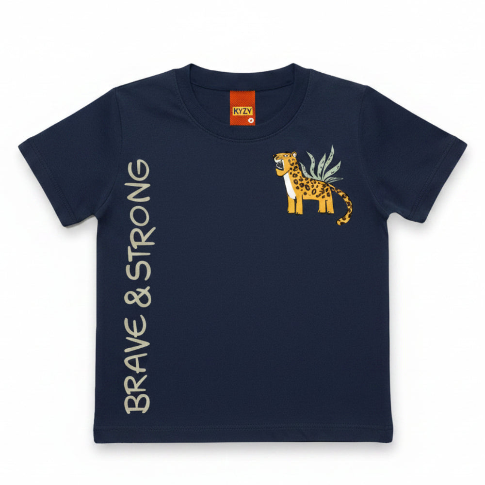 Conjunto Infantil Masculino Kyly Brave &amp; Strong Camiseta e Bermuda Estampada