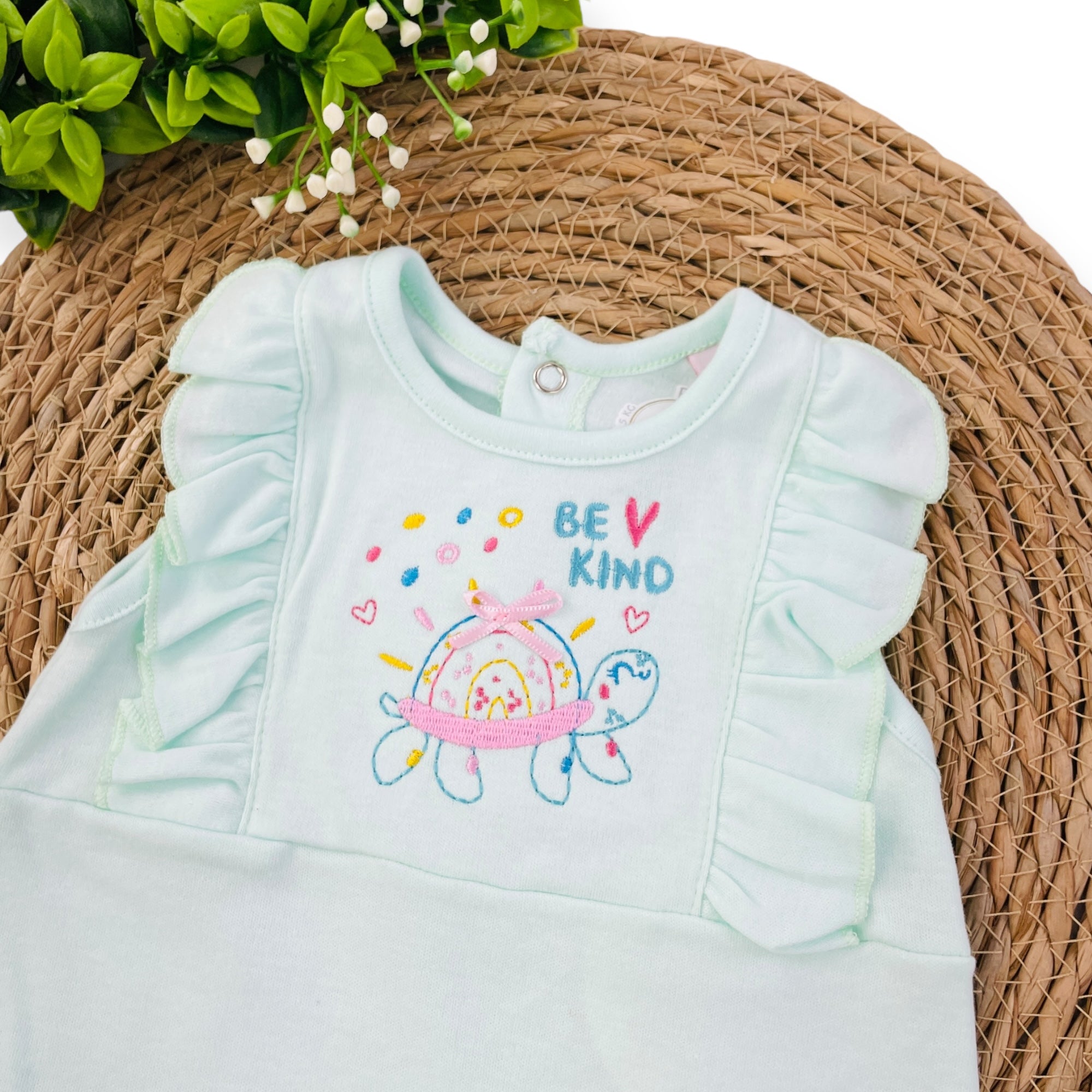 Macacão Presente De Anjo Bebê Menina Curto Tartaruga