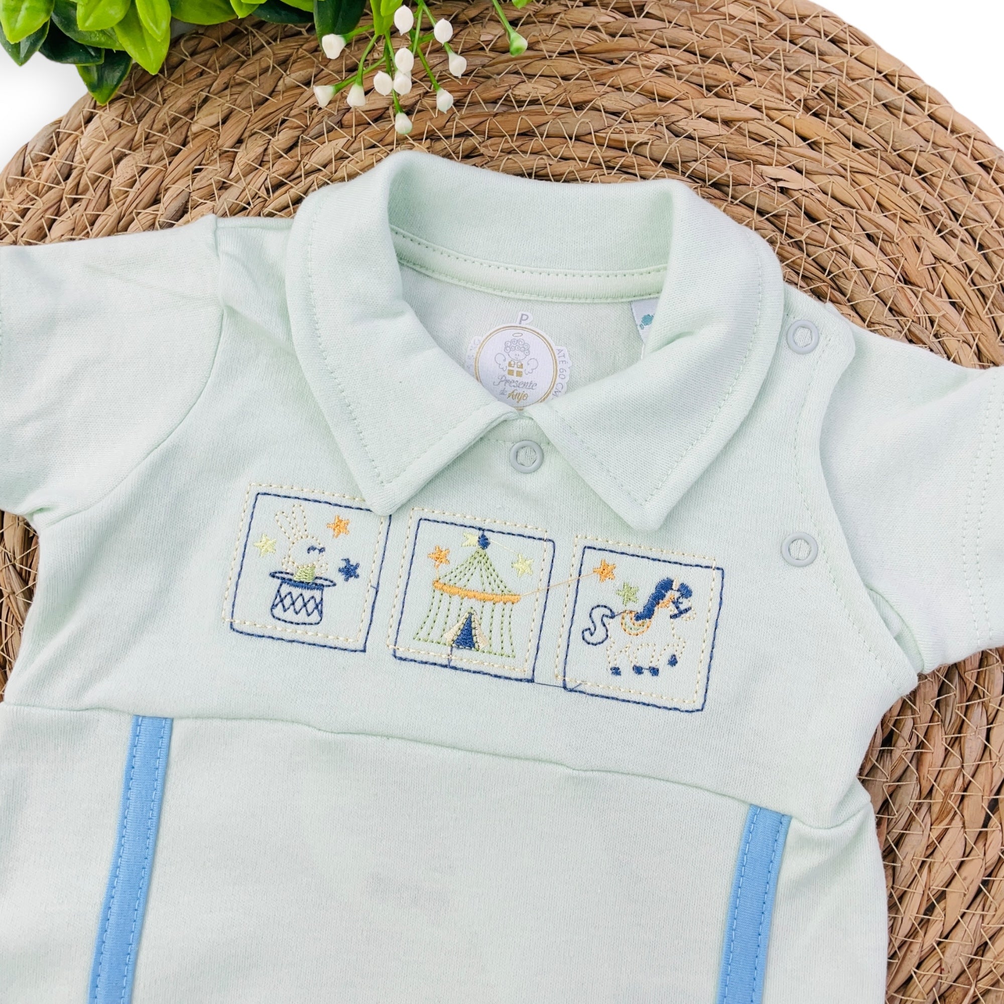 Macacão Presente De Anjo Bebê Menino Curto Magico