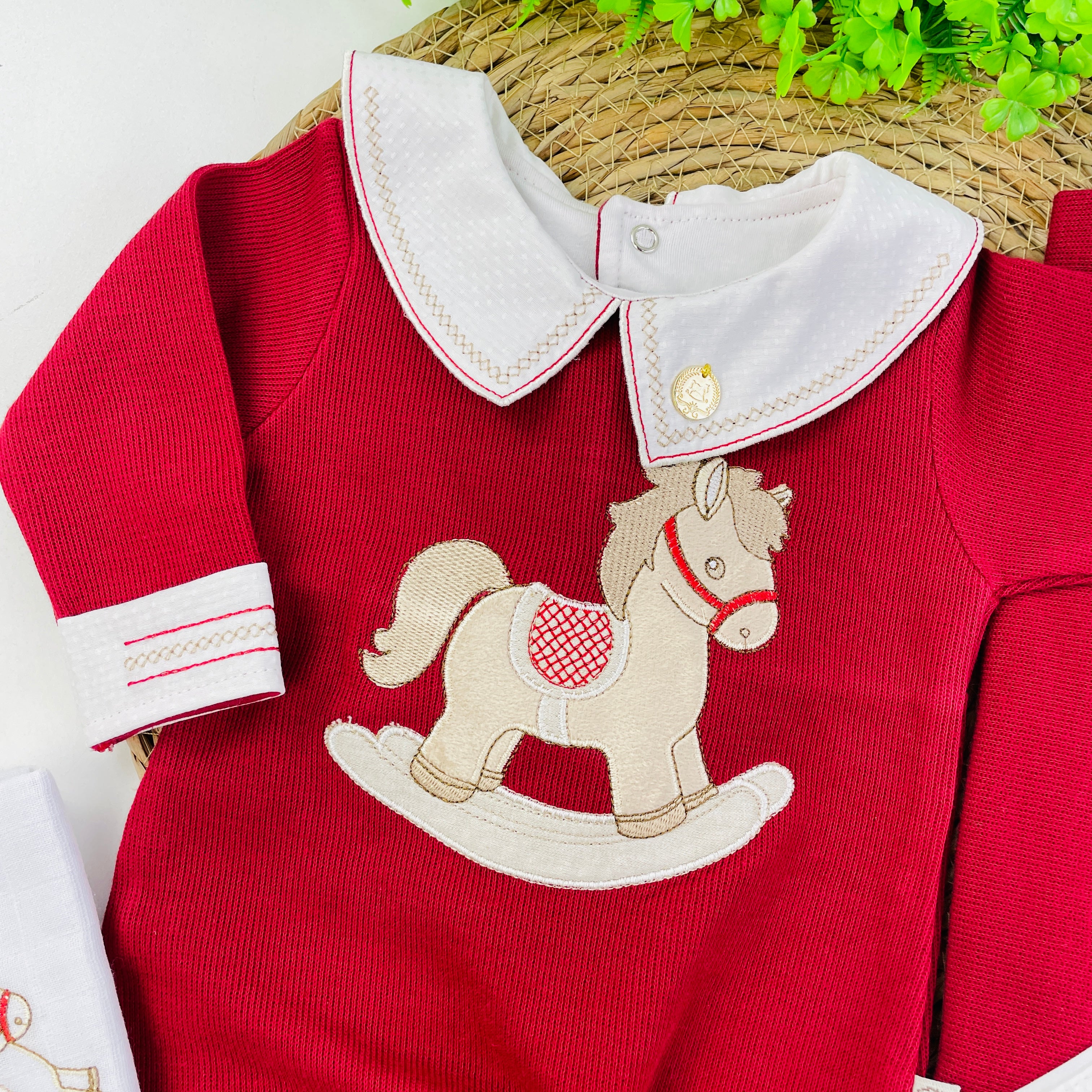 Saída De Maternidade Pipoquinhas Baby Menino Tricotil Cavalinho 4 Peças