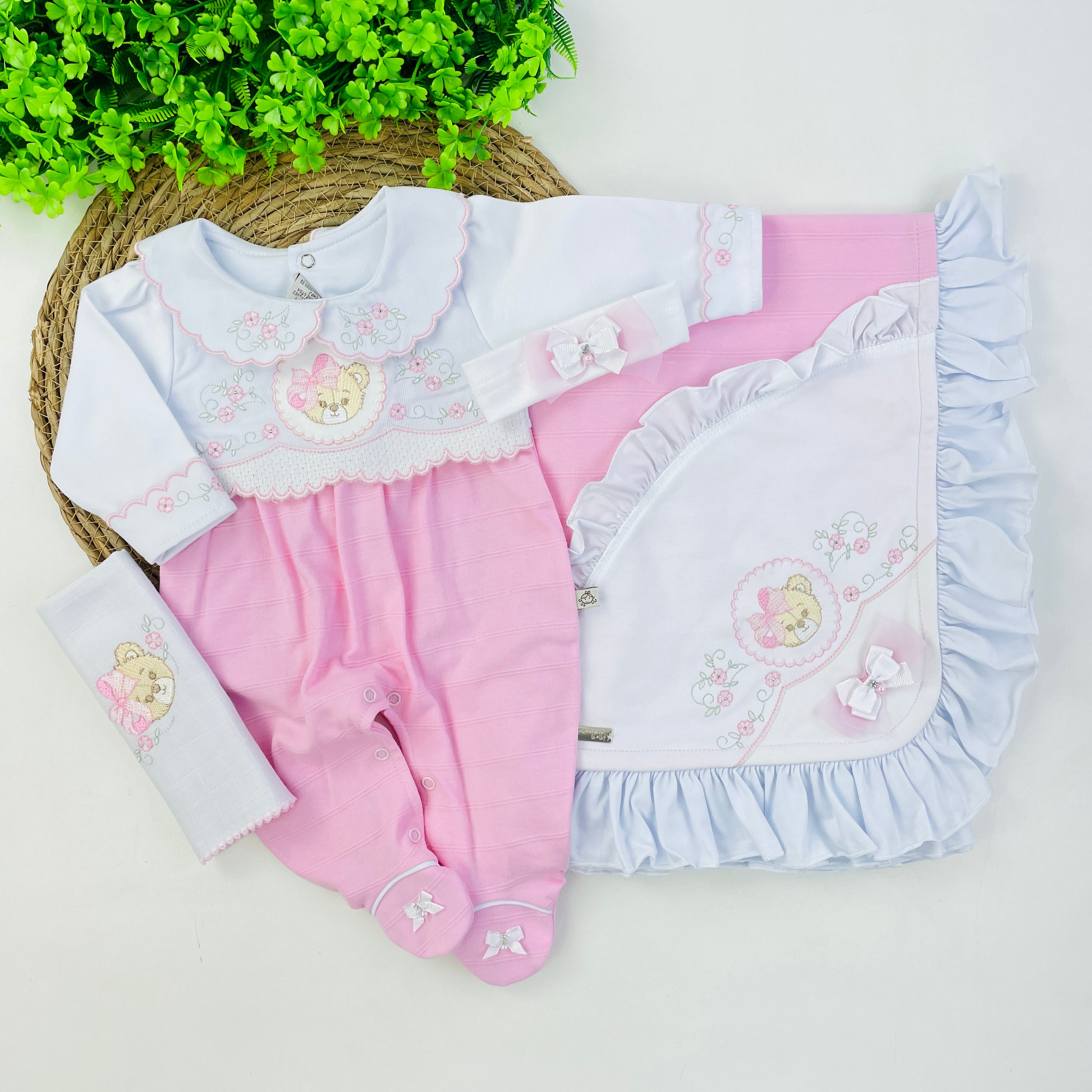 Saida De Maternidade Pipoquinhas Baby Menina Suedine Ursa Flor 4 Peças