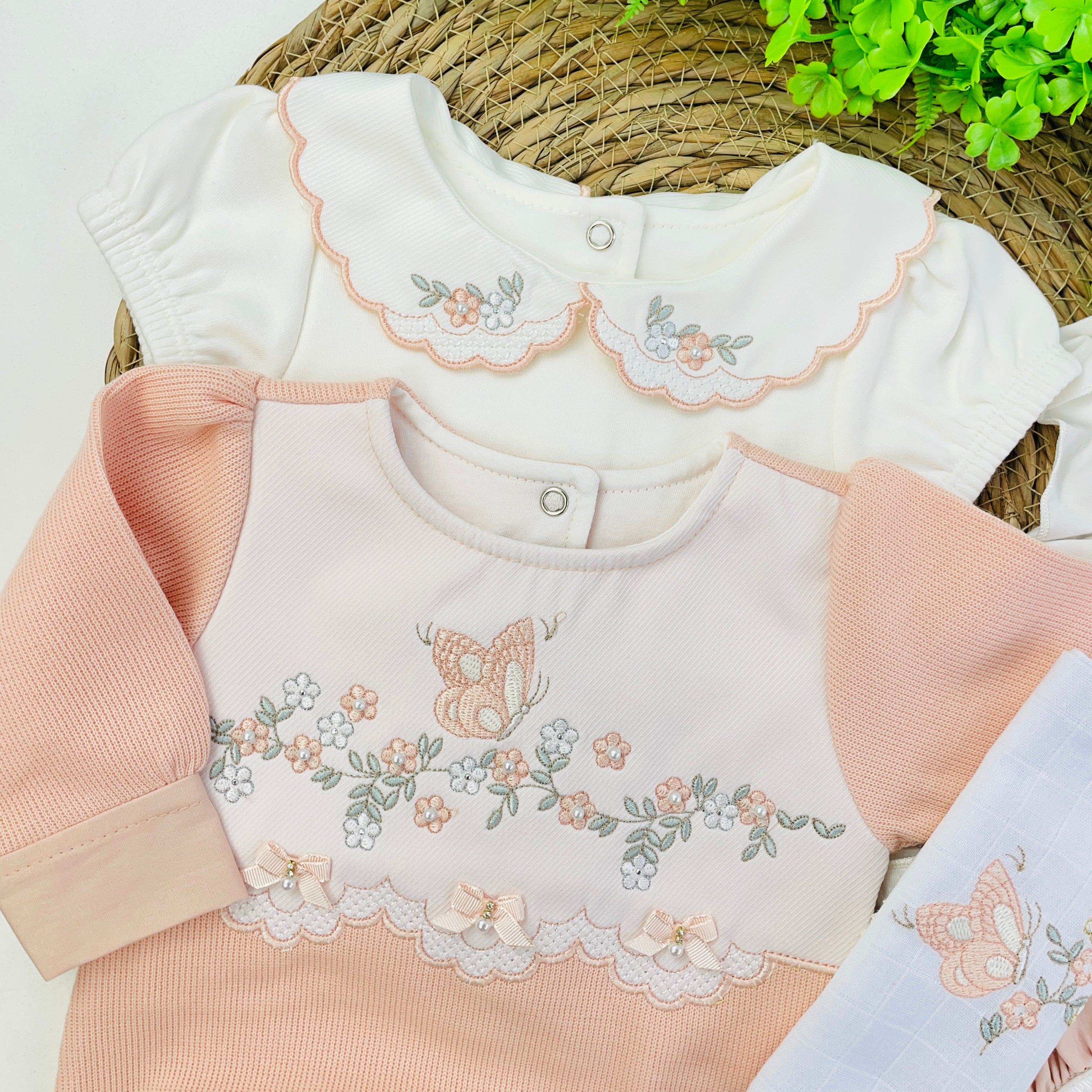 Saída De Maternidade Pipoquinhas Baby Menina Tricotil Borboletas 5 Peças