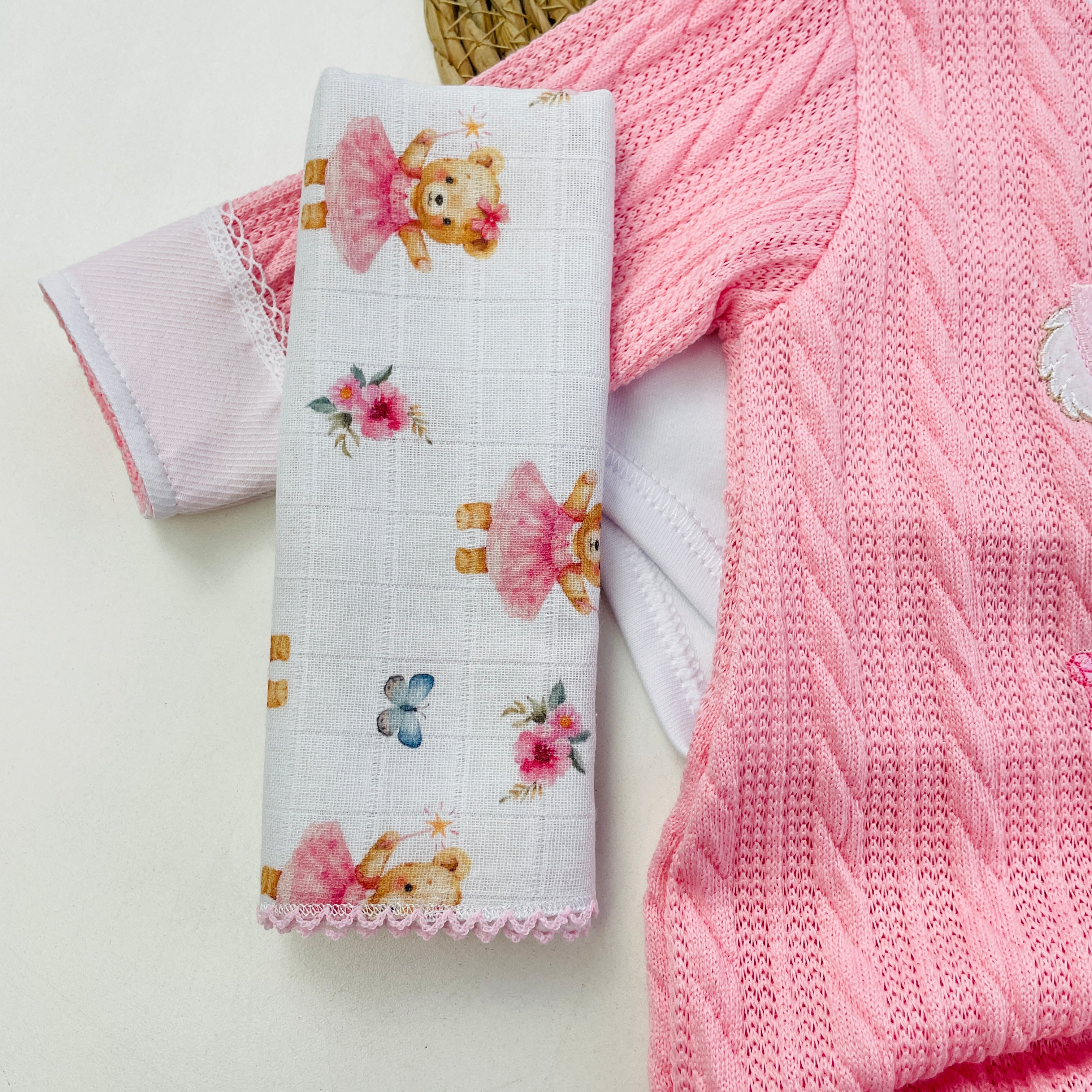 Saída De Maternidade Pipoquinhas Baby Menina Tricot Ursa Flores 4 Peças