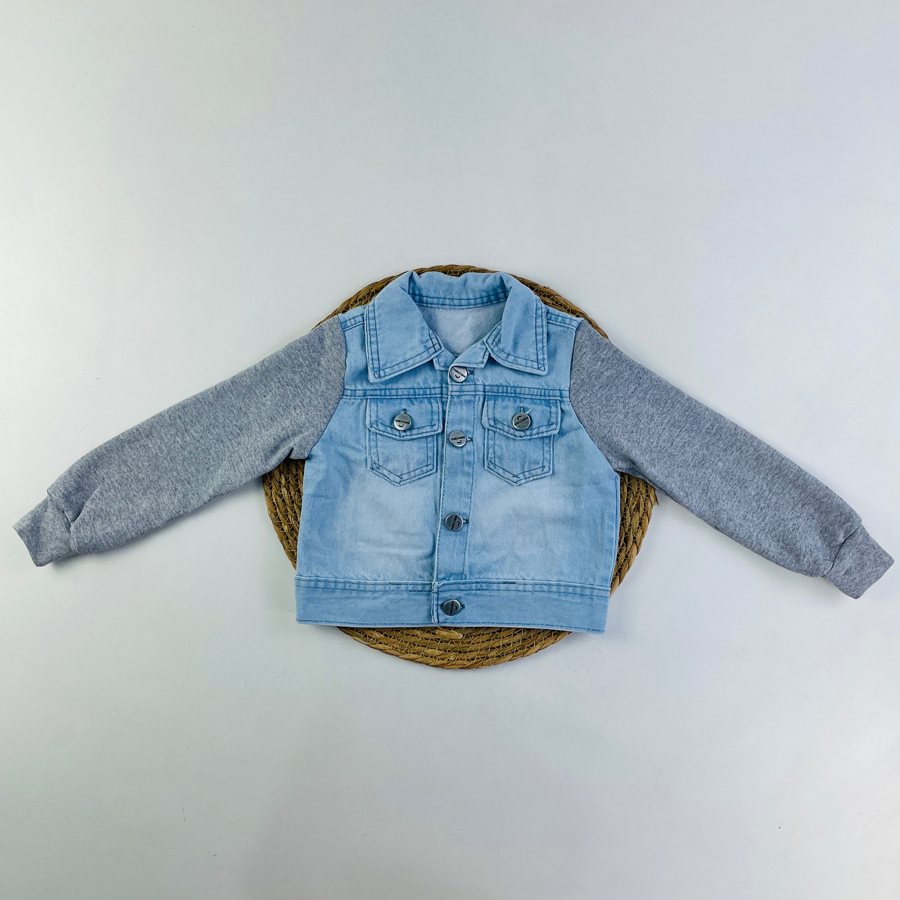 Jaqueta Jeans Infantil com Manga Moletom Conforto