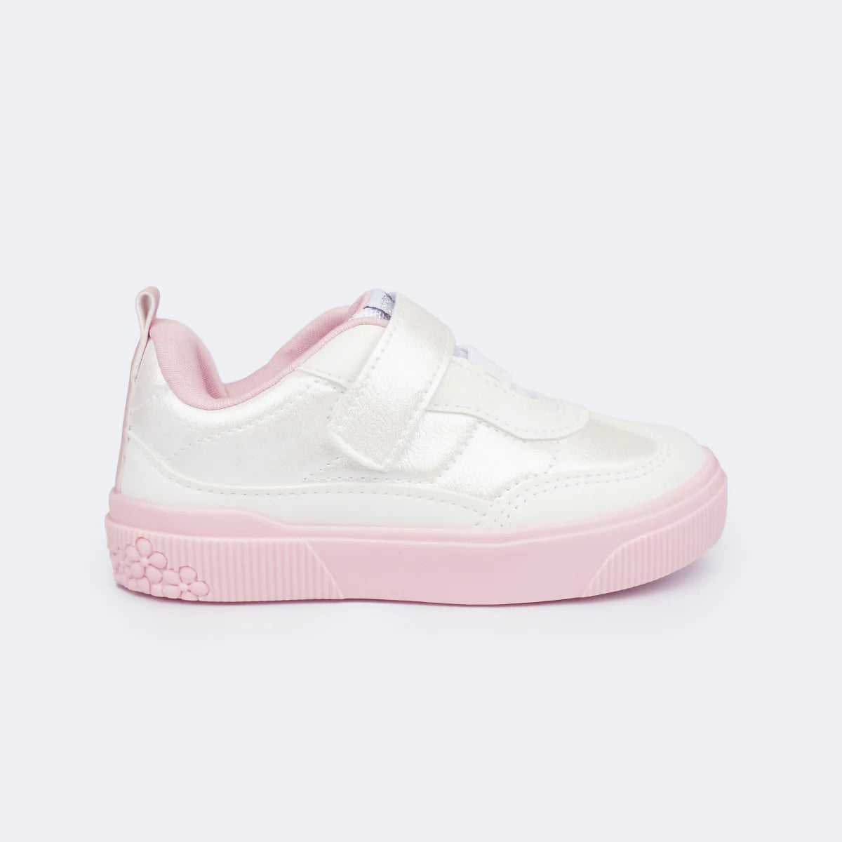 Tênis Infantil Pampili Yumi Acabamento Cintilante e Inclusivo