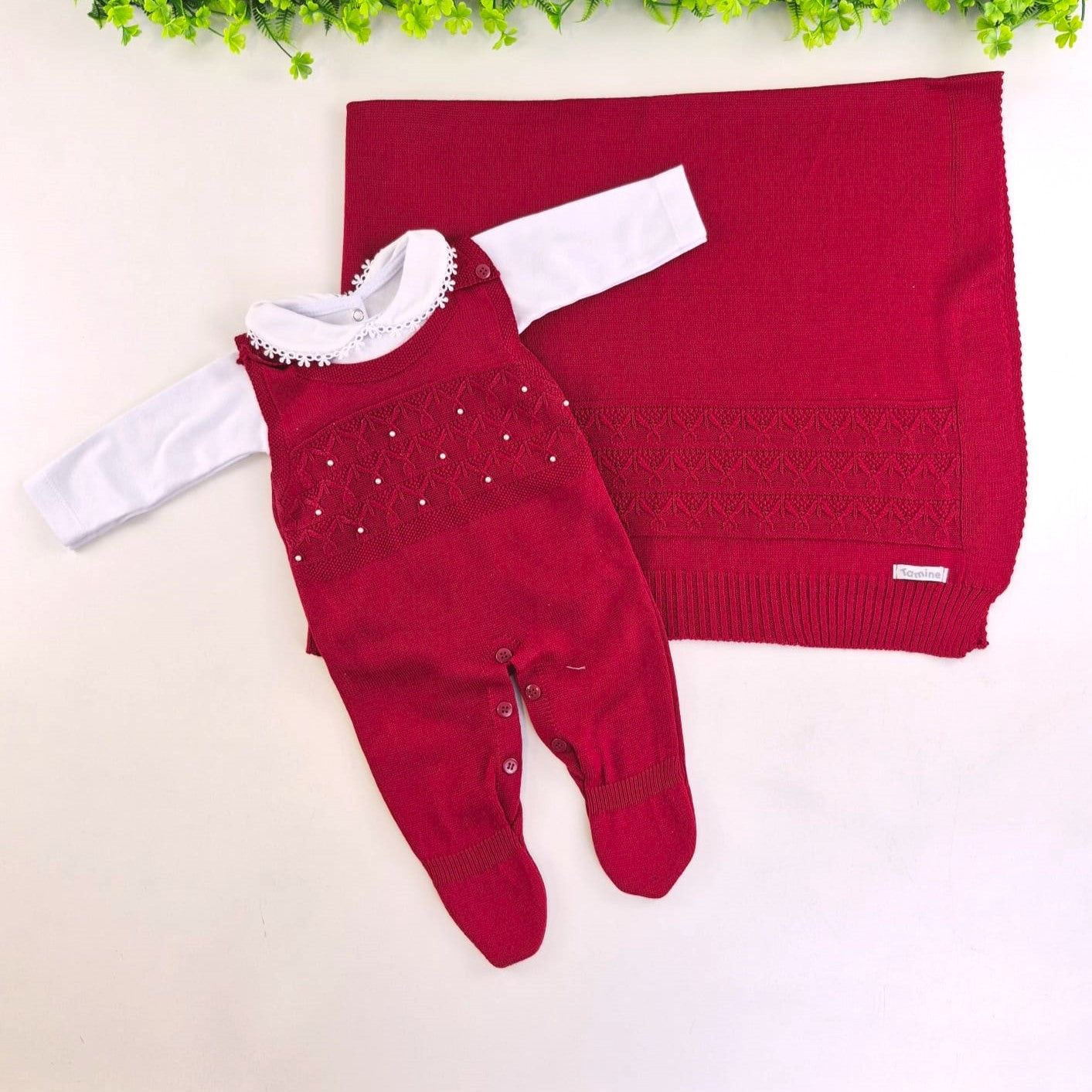 Saída de Maternidade Tamine Baby Naty 3 Pçs - Delicadeza Clássica e Brilho de Pérolas em Tricot Premium