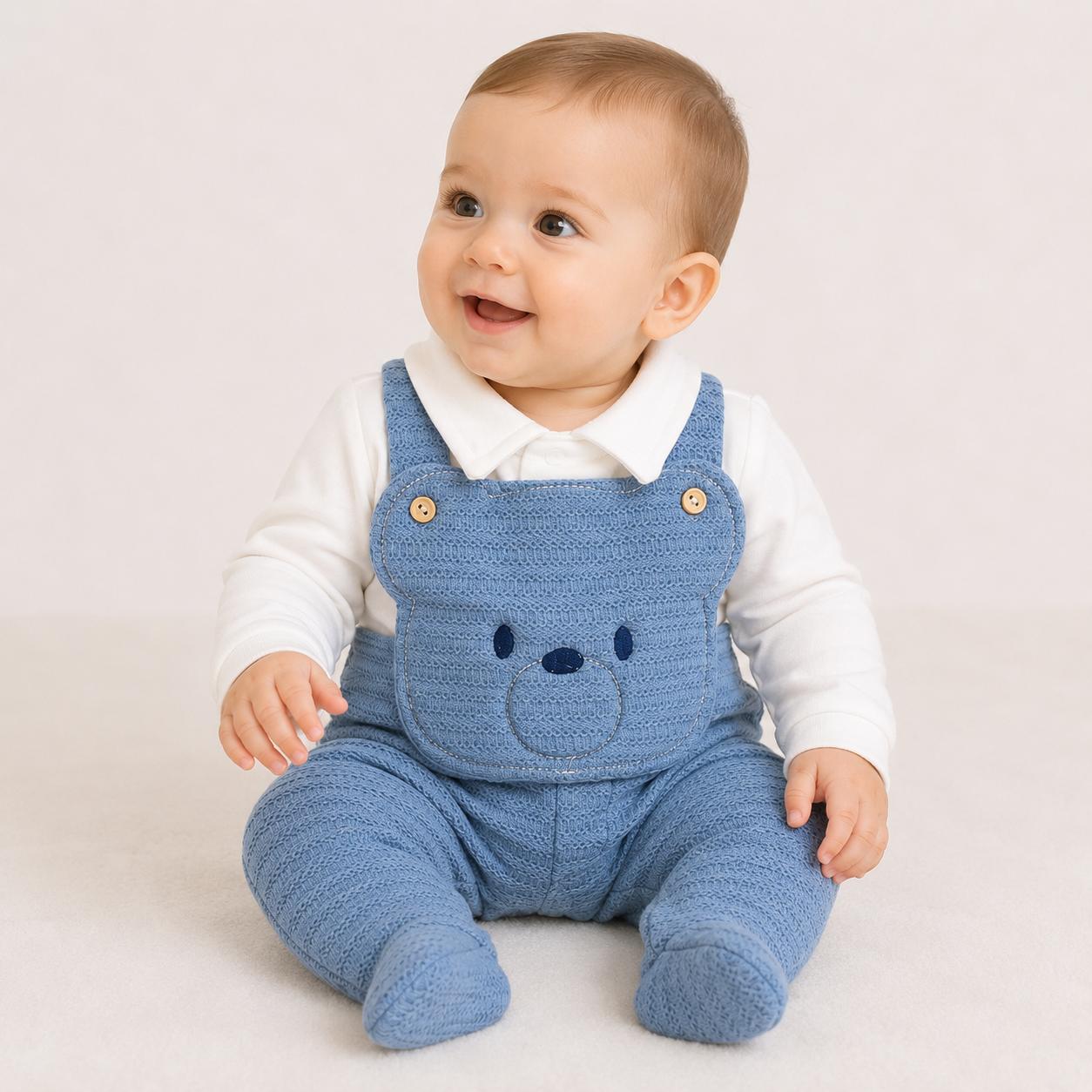 Macacão Jardineira Infantil Masculino Suedine Curioso Ursinho