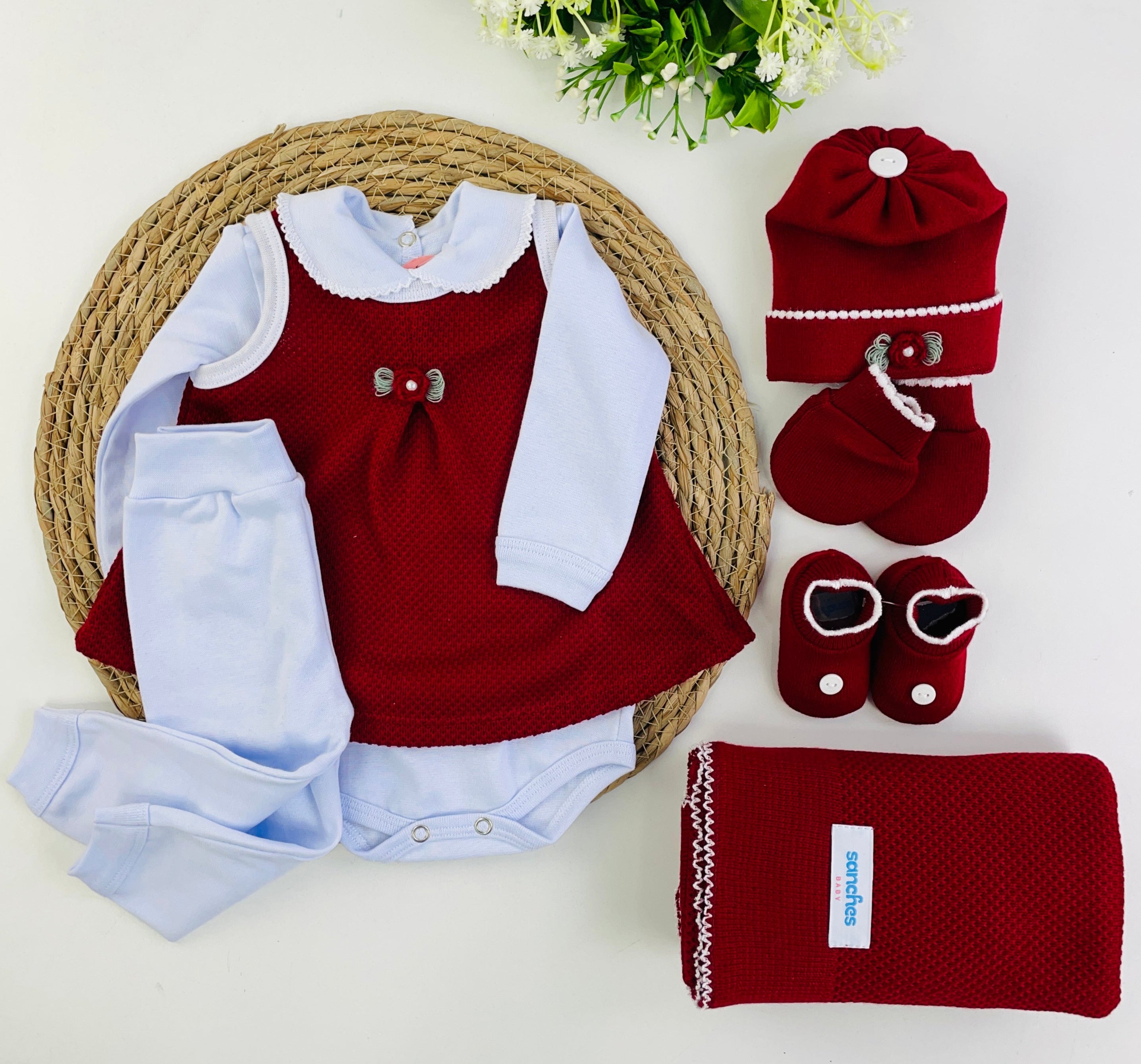Saida De Maternidade Sanches Baby Florzinha Em Tricot 7 Peças