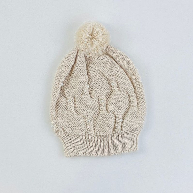 Gorro Infantil Feminino de Tricot com Pérolas Tamine Vitória