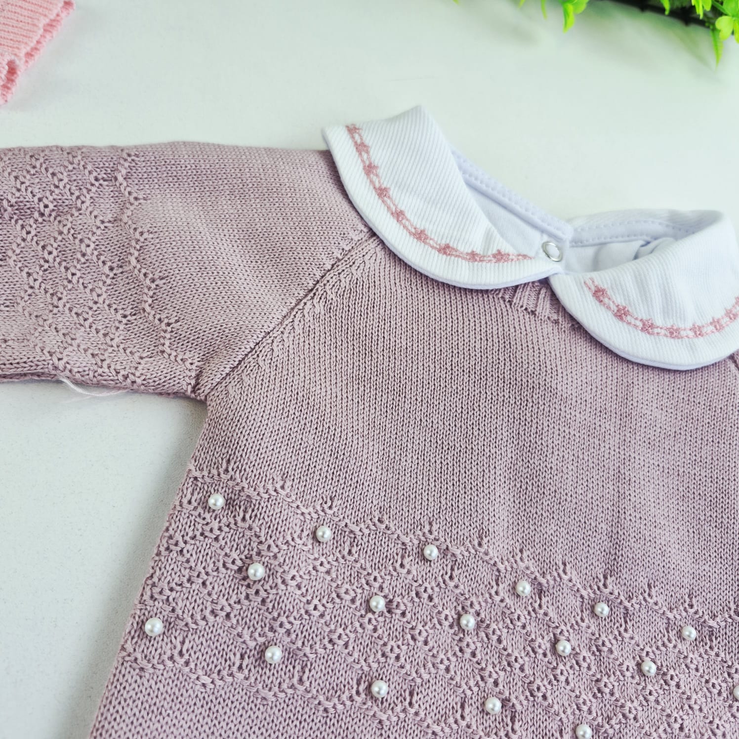 Macacão Tamine Esther 2 Peças - Delicadeza Clássica e Brilho Sutil em Tricot de Luxo