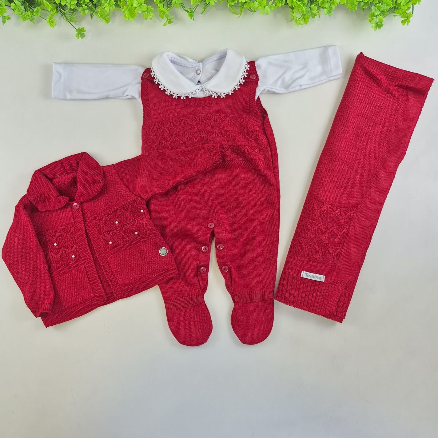 Saída de Maternidade Tamine Baby Camile 4 Pçs - Romantismo Clássico e Realeza em Tricot de Luxo