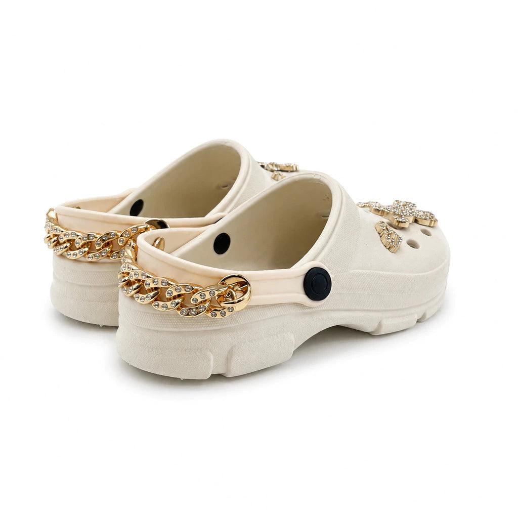 Babuche Feminino Luelua Cross Ursinho com Strass e Pins